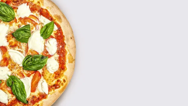 BookNoFees: 스낵바 – Pizza Letná – Prague – Pizza Letná, 사진 2
