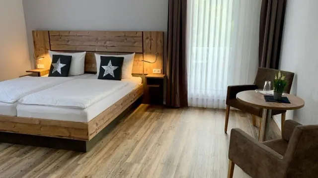 BookNoFees: 음식점 – Hotel Zeppenfeld – Wenden – Hotel Zeppenfeld, 사진 2
