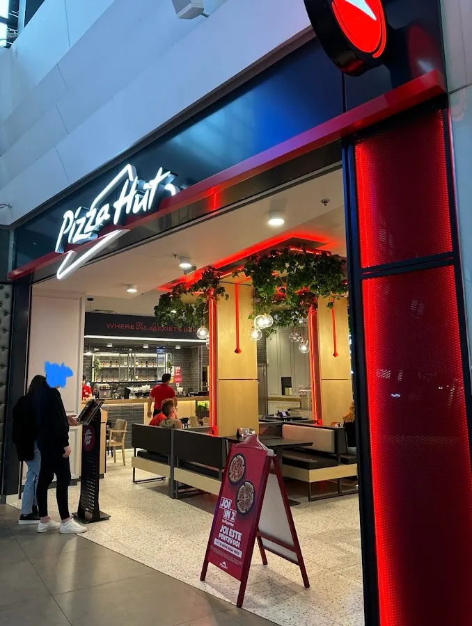 BookNoFees: 음식점 – Pizza Hut – Bucharest – Pizza Hut, 사진 1