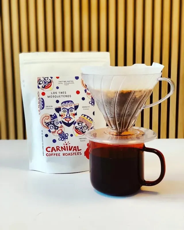BookNoFees: 카페 – Carnival Coffee Roasters – London – 카니발 커피 로스터스, 사진 2