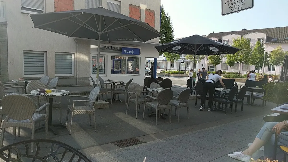 BookNoFees: 음식점 – Eiscafé Cortina – Warstein-Belecke – Eiscafé Cortina, 사진 1