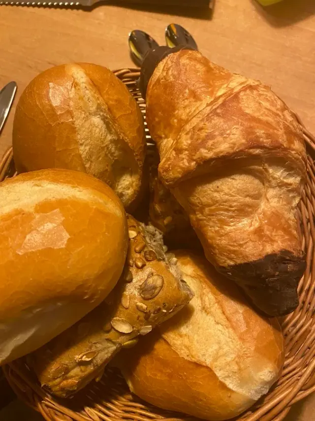 BookNoFees: 베이커리 – Tismes Bäckerei | Café – Winterberg – 티스메스 베이커리 | 카페, 사진 2