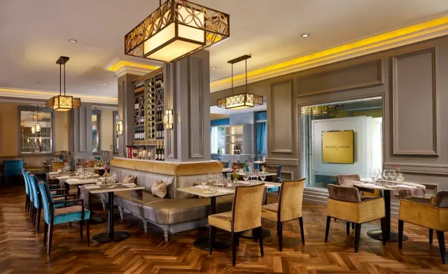 BookNoFees: Morelands Grill, Dublin
