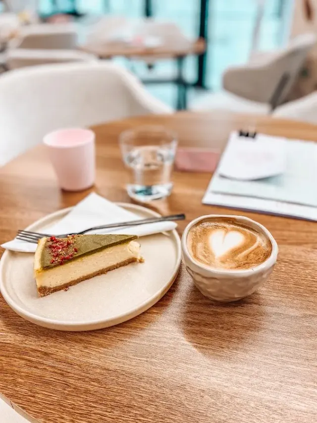 BookNoFees: 카페 – Bunny Kids Cafe – Bratislava – 버니 키즈 카페, 사진 2