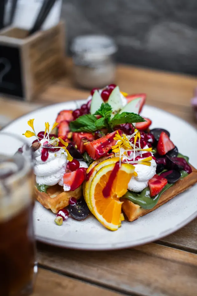 BookNoFees: 카페 – Blueberry Brunch – Budapest – 블루베리 브런치, 사진 3