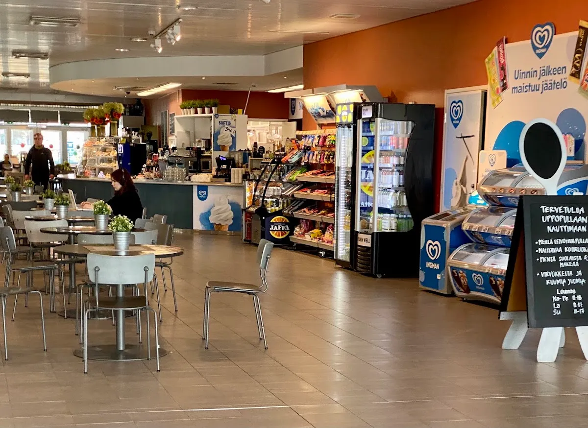 BookNoFees: 카페 – Lounaskahvila Uppopulla – Helsinki – 점심 카페 Uppopulla, 사진 1