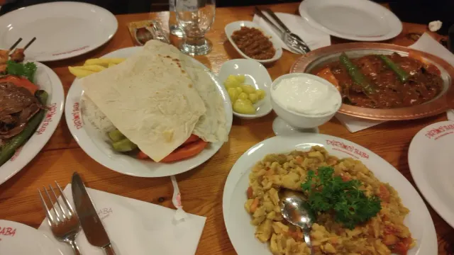 BookNoFees: 음식점 – Dürümcü Baba – Istanbul – Dürümcü Baba, 사진 3