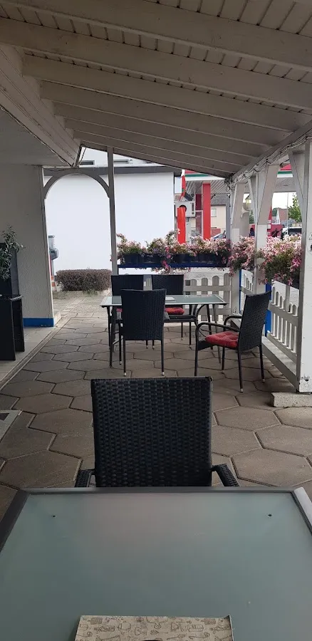 BookNoFees: 스낵바 – Hüttengrill – Geseke – Hüttengrill, 사진 3