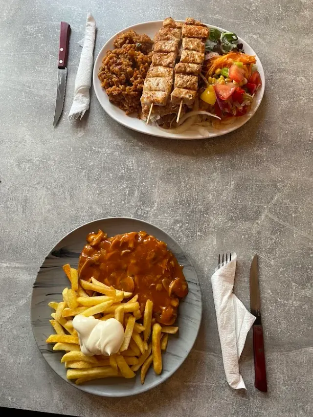 BookNoFees: 스낵바 – Hüttengrill – Geseke – Hüttengrill, 사진 2