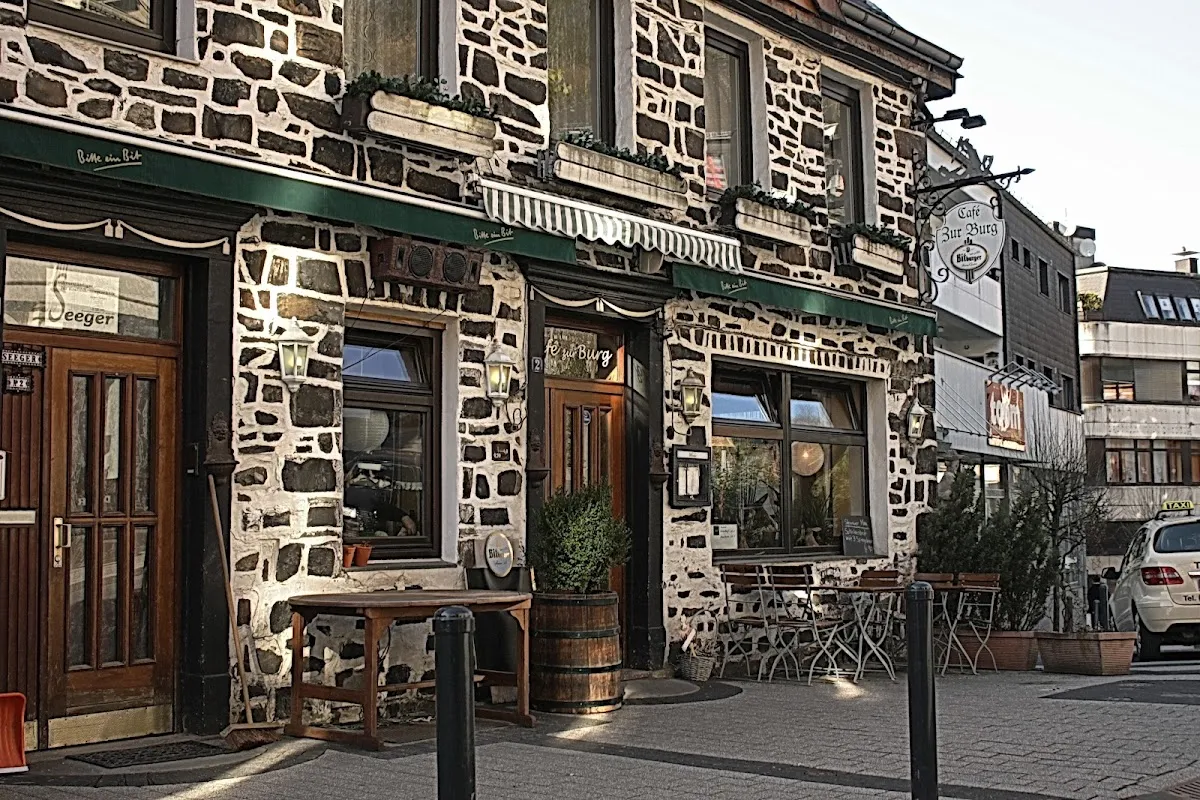 BookNoFees: 음식점 – Café zur Burg – Altena – Café zur Burg, 사진 1