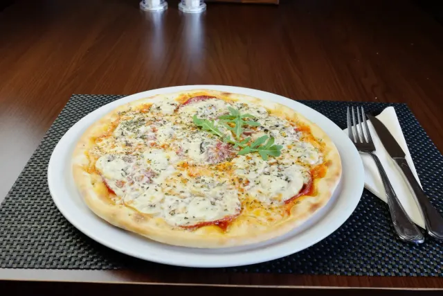 BookNoFees: Delicato Pizzeria & Dönerhaus, Arnsberg-Bruchhausen