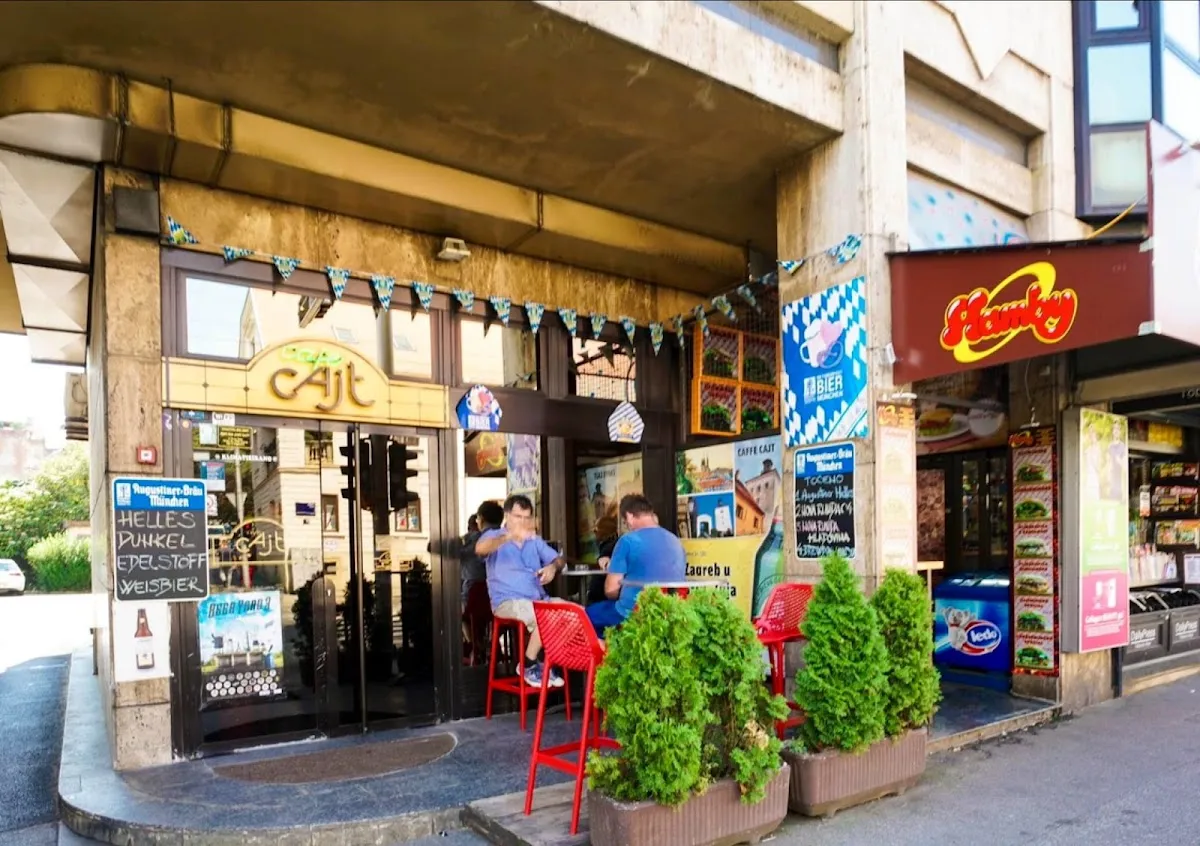 BookNoFees: 카페 – Cafe Cajt – Zagreb – Cafe Cajt, 사진 1