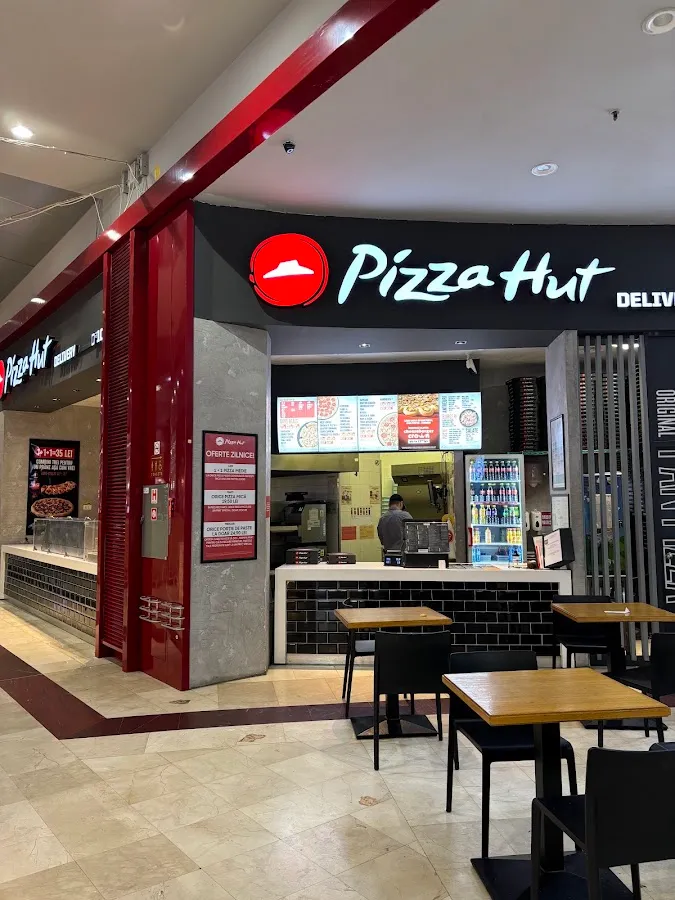 BookNoFees: 음식점 – Pizza Hut – Bucharest – Pizza Hut, 사진 1