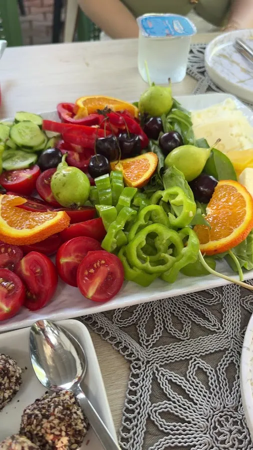BookNoFees: 음식점 – Doğa Cafe Restaurant - Alev Hanım'ın Mutfağı – Istanbul – 도아 카페 레스토랑 - 알레브 하눔의 주방, 사진 3