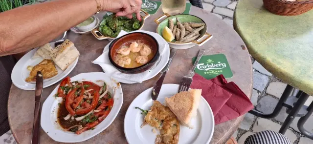 BookNoFees: 음식점 – Locanta Tapas Bar Gaststätte – Schwerte – Locanta Tapas Bar Gaststätte, 사진 2