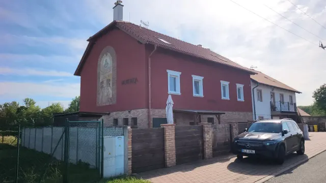 BookNoFees: 테라스가 있는 아파트입니다 – Jevišovka