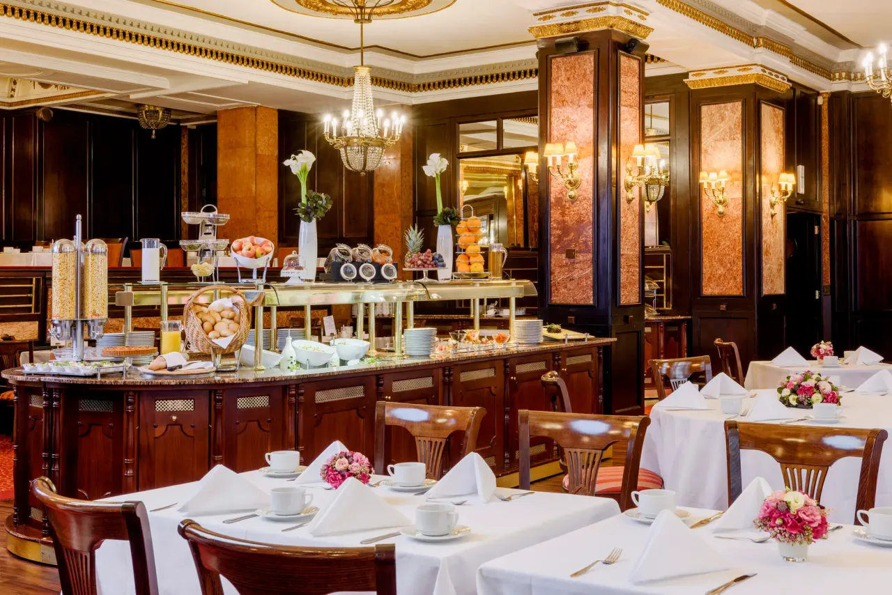 BookNoFees: 음식점 – Café Astoria – Budapest – Café Astoria, 사진 1