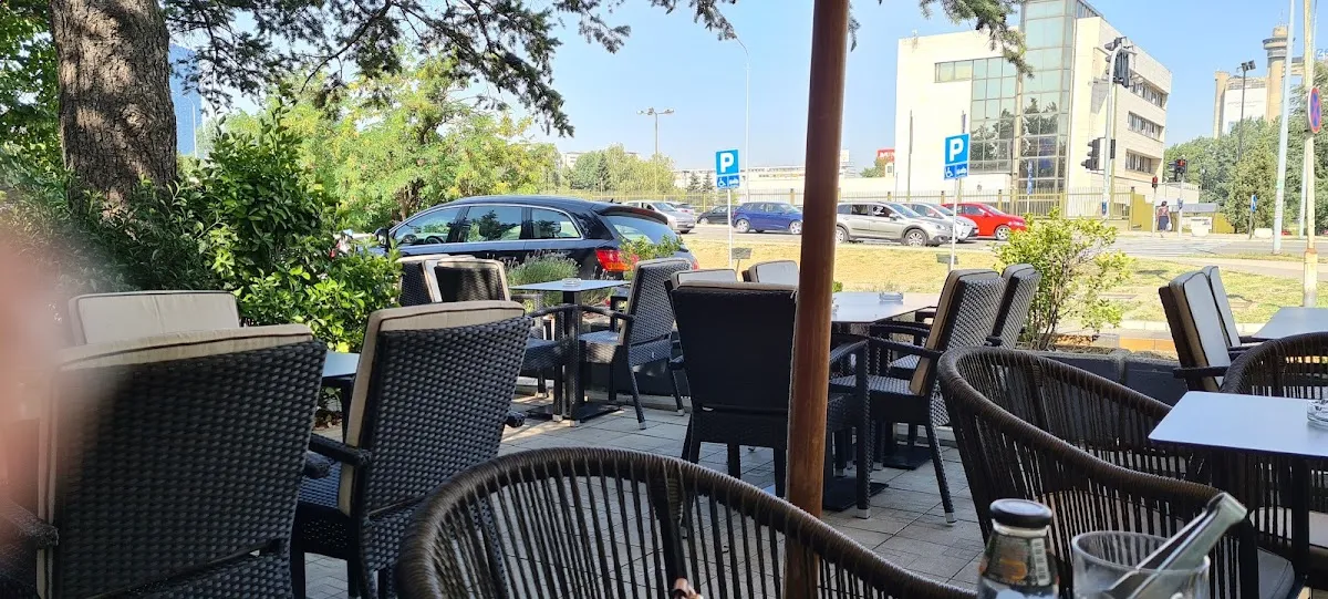 BookNoFees: 카페 – Caffe Motiv – Belgrade – Caffe Motiv, 사진 1