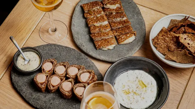 BookNoFees: 음식점 – Breizh Café Montorgueil – Paris – Breizh Café Montorgueil, 사진 3