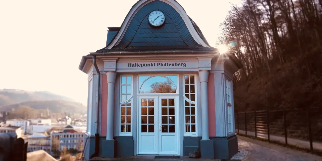 BookNoFees: 카페 – Café Haltepunkt – Plettenberg – Café Haltepunkt, 사진 1