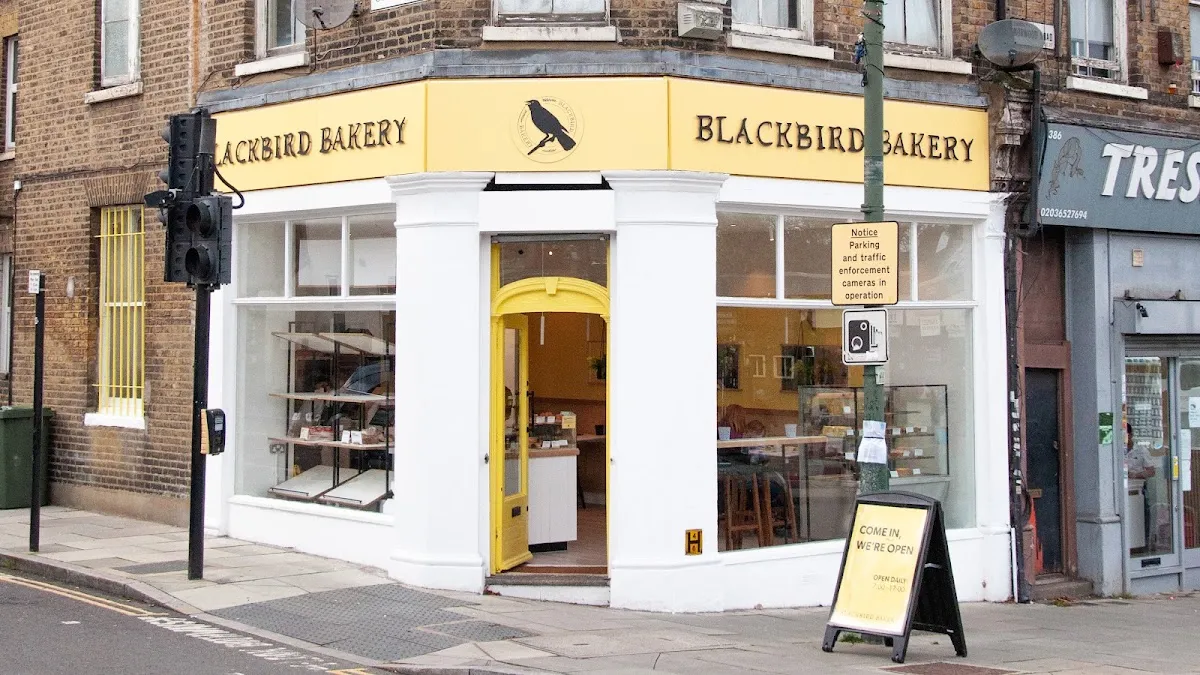 BookNoFees: 베이커리 – Blackbird Bakery – London – Blackbird Bakery, 사진 1