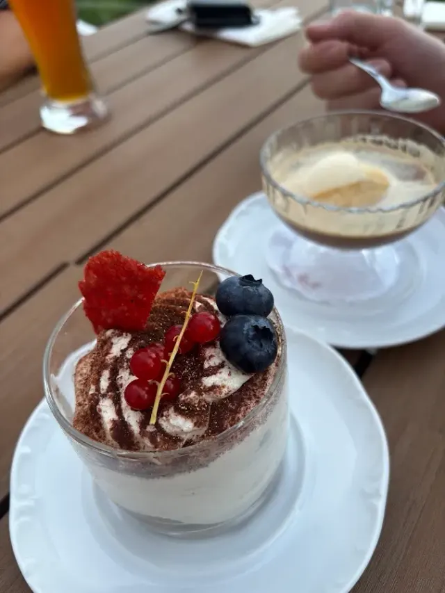 BookNoFees: 음식점 – Burghotel Volmarstein – Wetter (Ruhr) – Burghotel Volmarstein, 사진 2