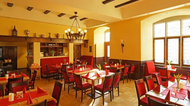 BookNoFees: 음식점 – Burgrestaurant Altena – Altena – Burgrestaurant Altena, 사진 2