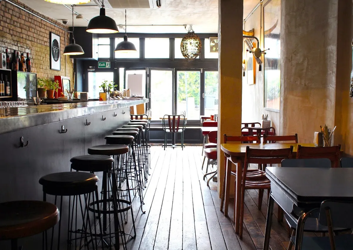 BookNoFees: 음식점 – Bar Esteban – London – Bar Esteban, 사진 1
