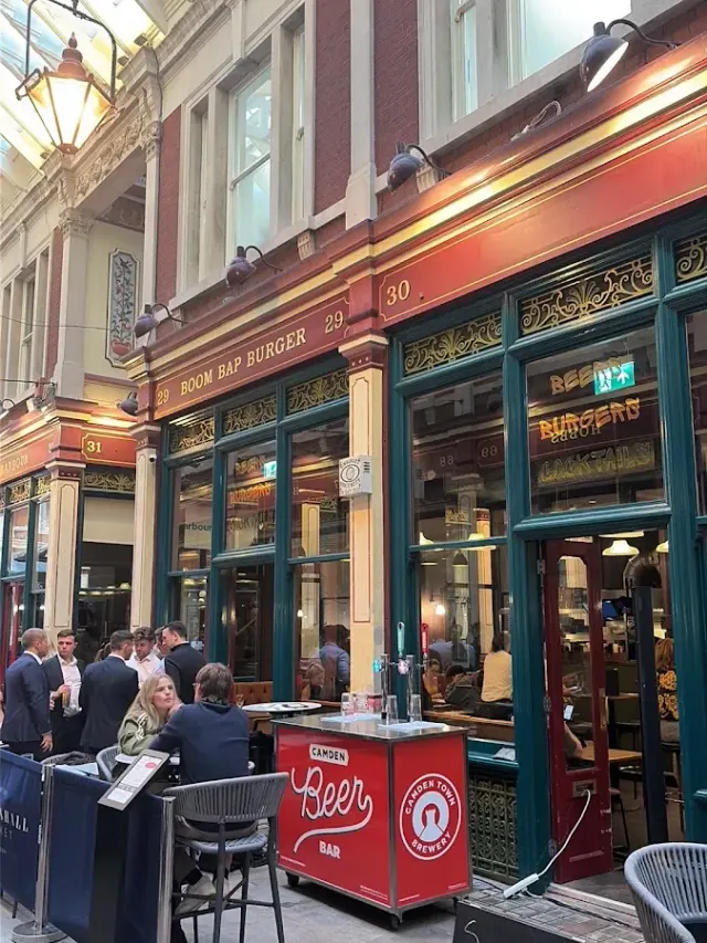 BookNoFees: 스낵바 – Boom Bap Burger – London – Boom Bap Burger, 사진 2