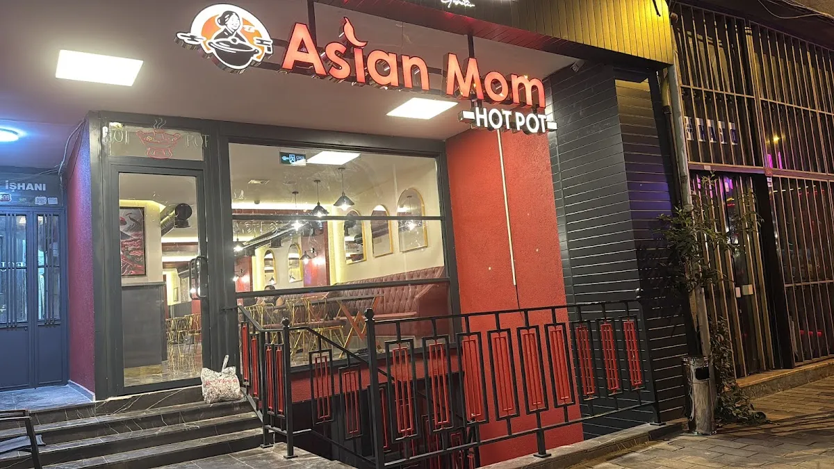 BookNoFees: 음식점 – Asian Mom Hotpot – Istanbul – 아시안 맘 핫팟, 사진 1