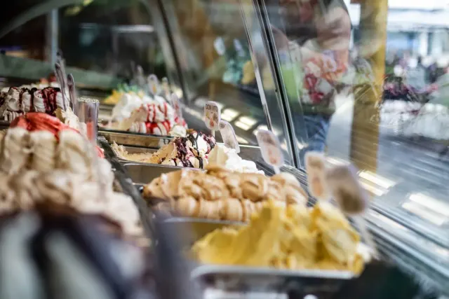 BookNoFees: 아이스크림 – Eiscafé Venezia – Soest – Eiscafé Venezia, 사진 2
