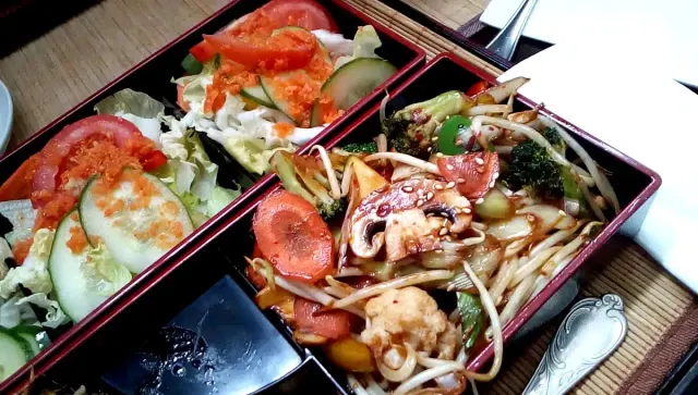 BookNoFees: 음식점 – Japanisches Restaurant San Sushi – Hagen – 일본 식당 San Sushi, 사진 3