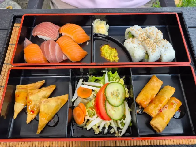 BookNoFees: 음식점 – Japanisches Restaurant San Sushi – Hagen – 일본 식당 San Sushi, 사진 2
