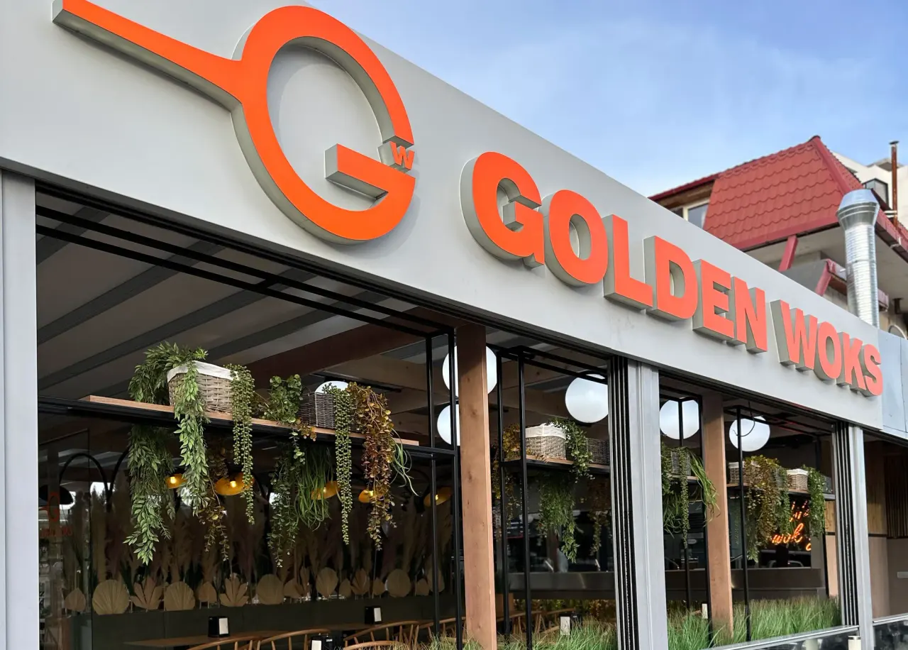 BookNoFees: 음식점 – Golden Woks – Bucharest – Golden Woks, 사진 1