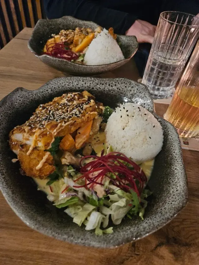 BookNoFees: 음식점 – +84 Fusion Restaurant – Bönen – +84 Fusion Restaurant, 사진 2