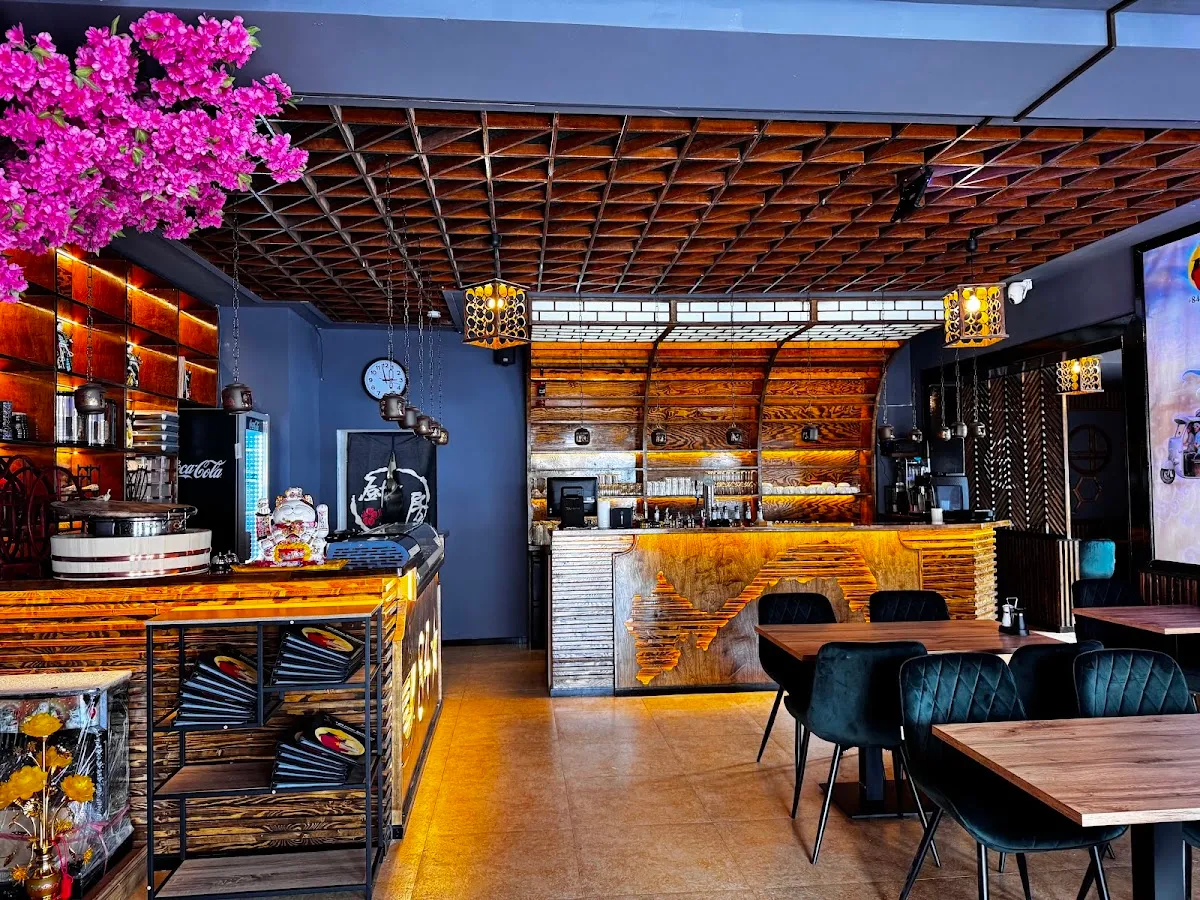 BookNoFees: 음식점 – +84 Fusion Restaurant – Bönen – +84 Fusion Restaurant, 사진 1