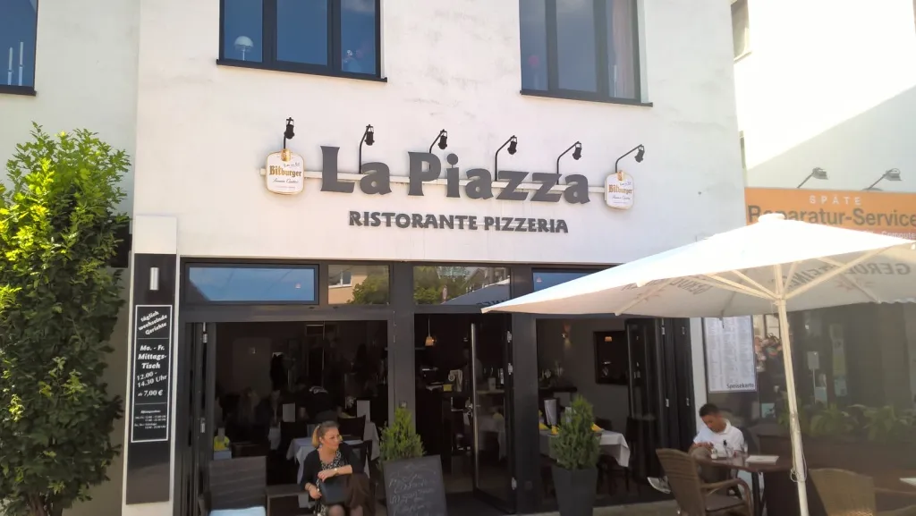 BookNoFees: 음식점 – La Piazza Ristorante – Herdecke – La Piazza Ristorante, 사진 1